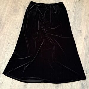 Vintage R&K Black Velvet Pencil Skirt Sz Medium
